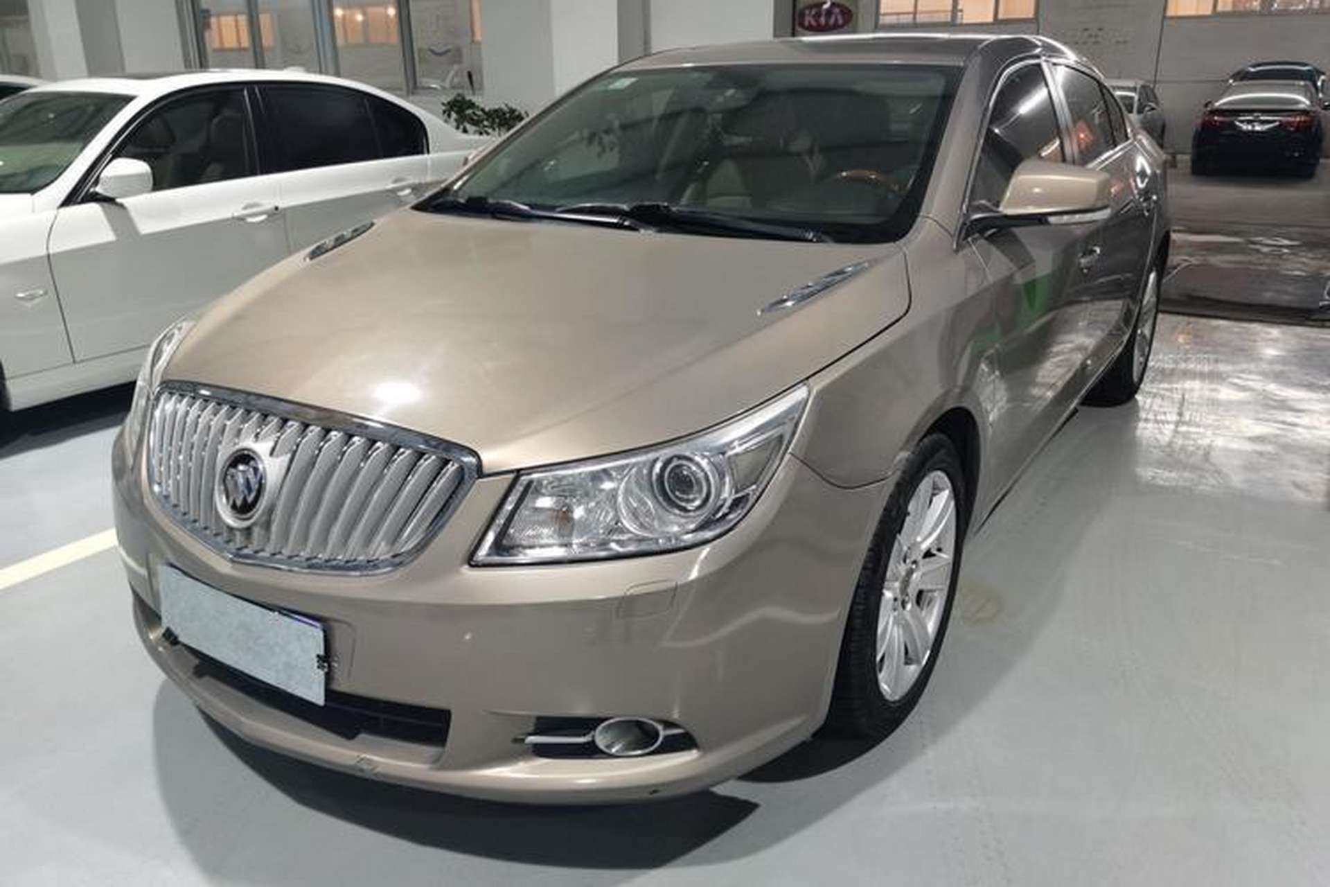 Used Buick LaCrosse 2012 2.4L SIDI Luxury Edition Front Left 45 Deg
