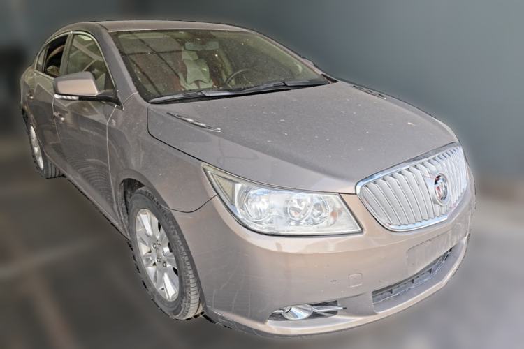Used Buick LaCrosse 2012 2.4L SIDI Elegant Edition Front Right 45 Deg