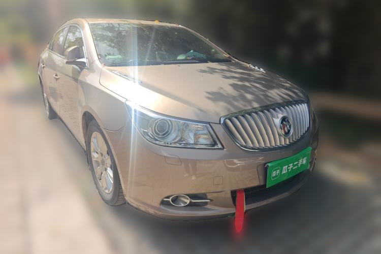 Used Buick LaCrosse 2012 2.4L SIDI Haoya Edition Front Right 45 Deg