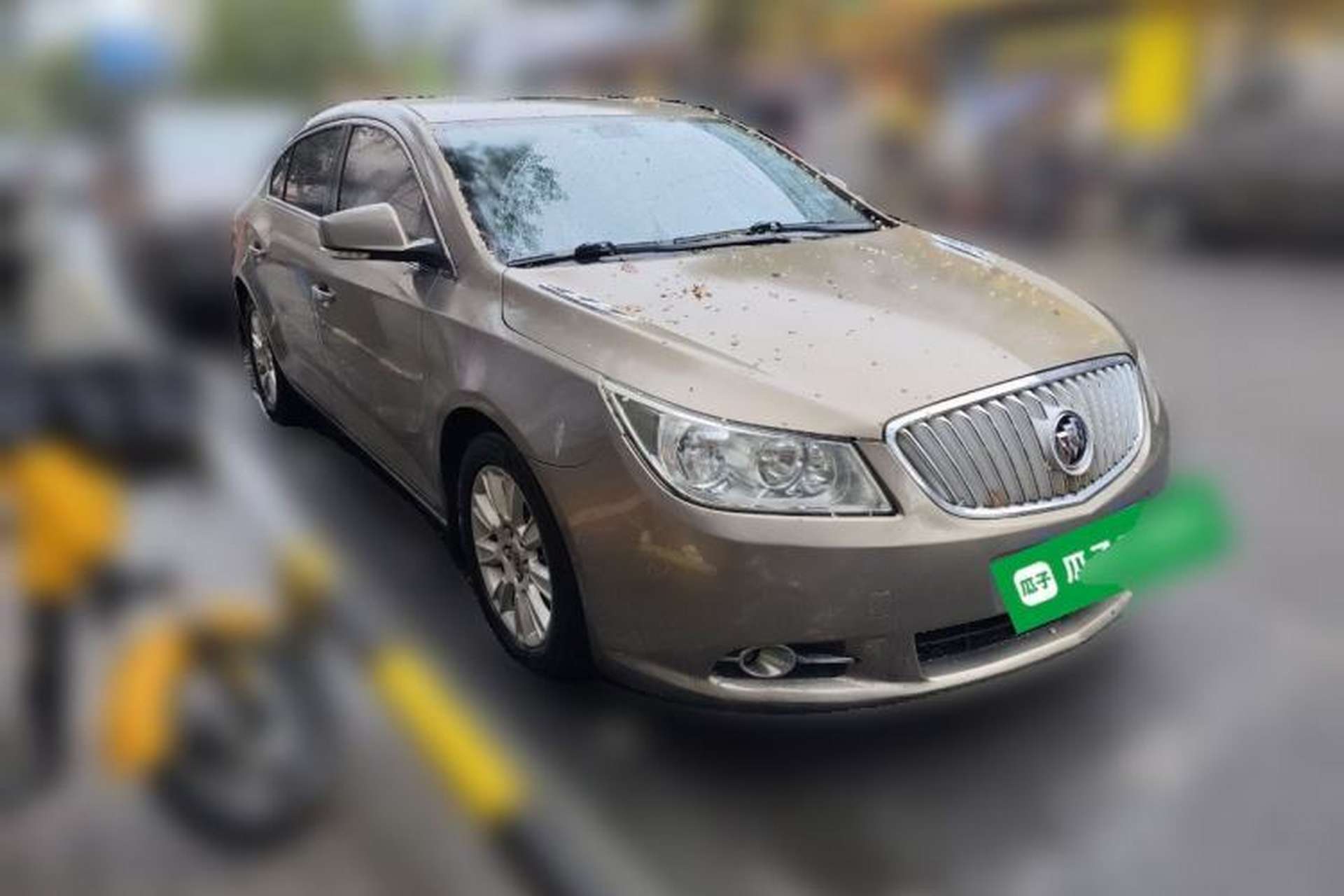 Used Buick LaCrosse 2012 2.4L SIDI Elegant Edition Front Right 45 Deg