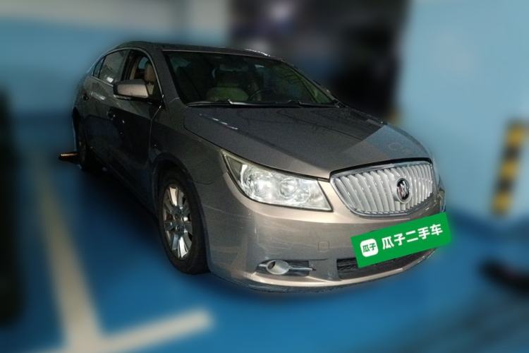 Used Buick LaCrosse 2012 2.4L SIDI Elegant Edition Front Right 45 Deg