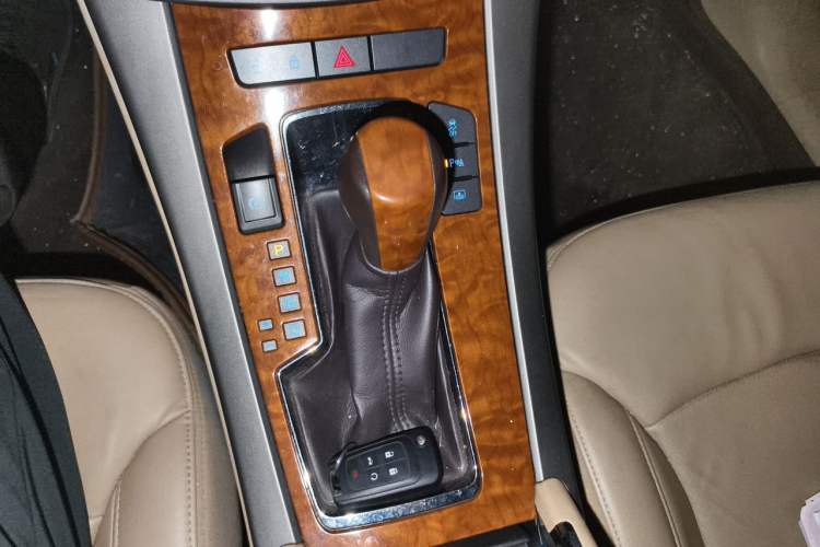Used Buick LaCrosse 2012 2.4L SIDI Haoya Edition Gear Lever
