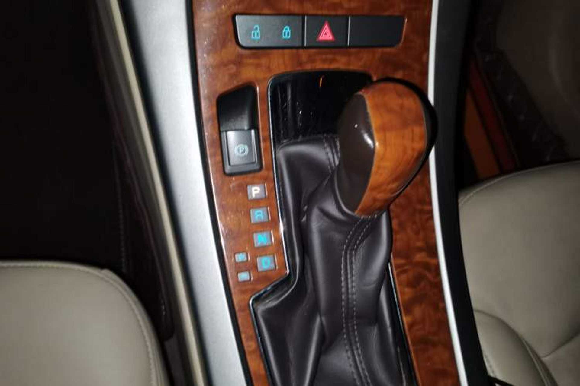 Used Buick LaCrosse 2012 2.4L SIDI Elegant Edition Gear Lever