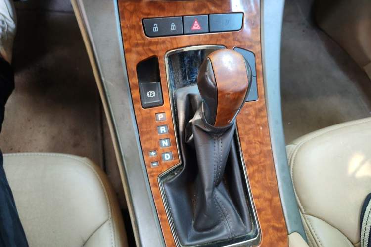 Used Buick LaCrosse 2012 2.4L SIDI Elegant Edition Gear Lever