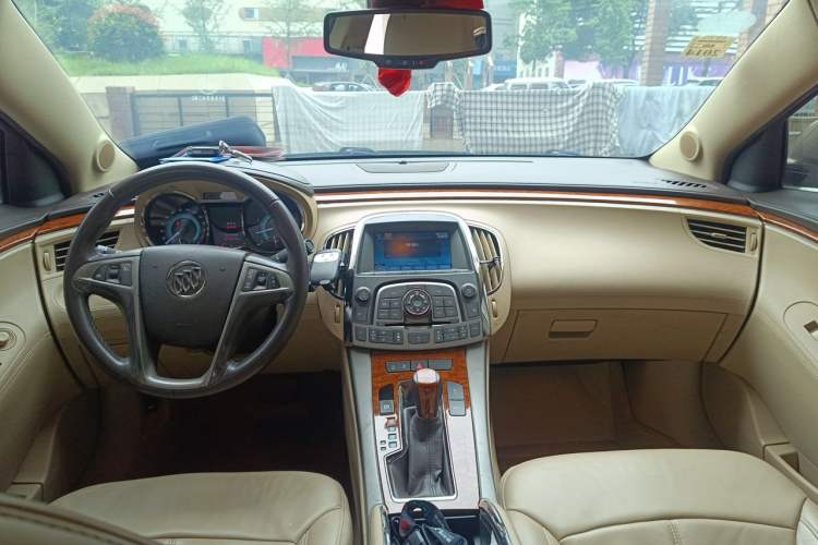 Used Buick LaCrosse 2012 2.4L SIDI Haoya Edition Headliner