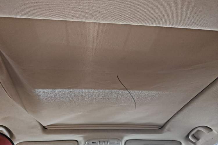 Used Buick LaCrosse 2012 2.4L SIDI Elegant Edition Headliner