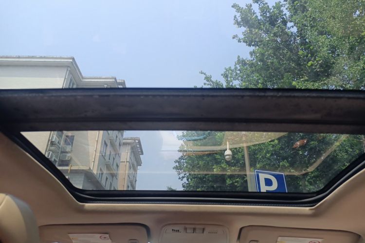 Used Buick LaCrosse 2012 2.4L SIDI Elegant Edition Headliner