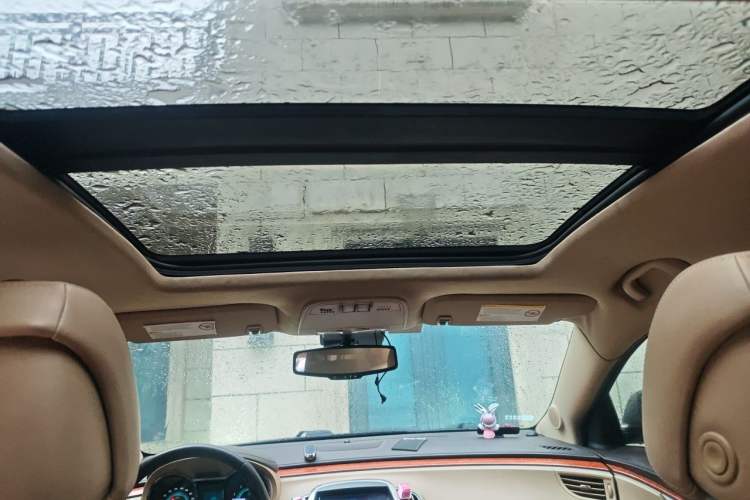 Used Buick LaCrosse 2012 2.4L SIDI Elegant Edition Headliner