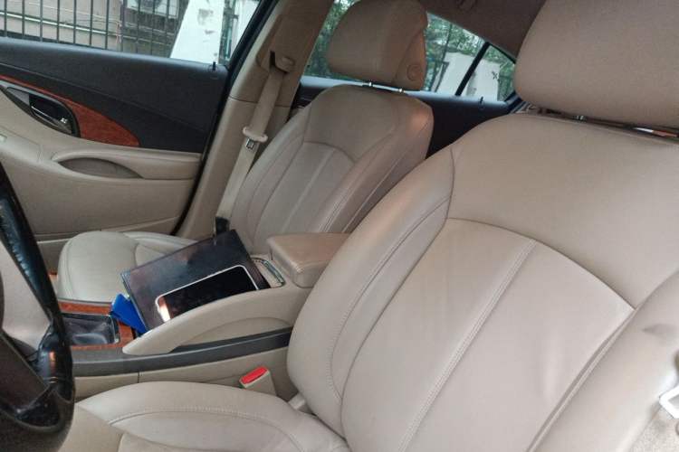 Used Buick LaCrosse 2012 2.4L SIDI Elegant Edition Left Front Seat