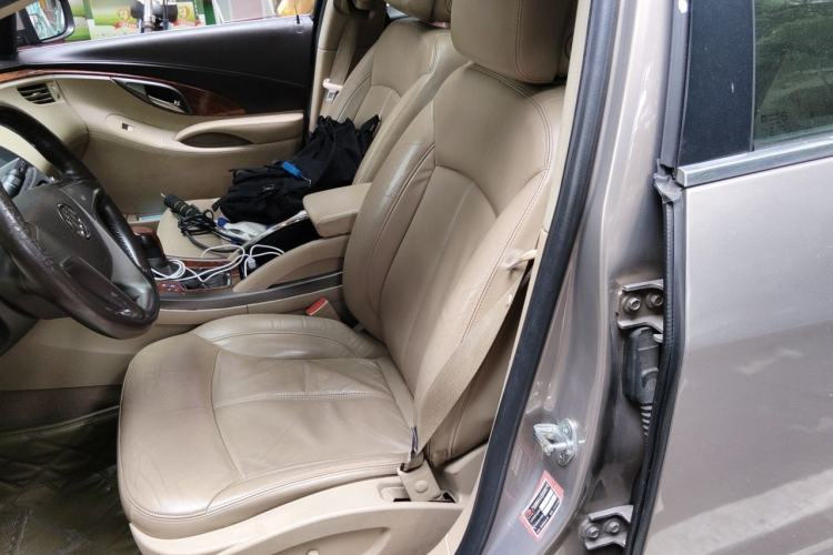 Used Buick LaCrosse 2012 2.4L SIDI Elegant Edition Left Front Seat