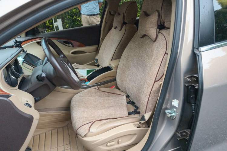 Used Buick LaCrosse 2012 2.4L SIDI Elegant Edition Left Front Seat