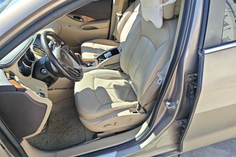 Used Buick LaCrosse 2012 2.4L SIDI Haoya Edition Left Front Seat