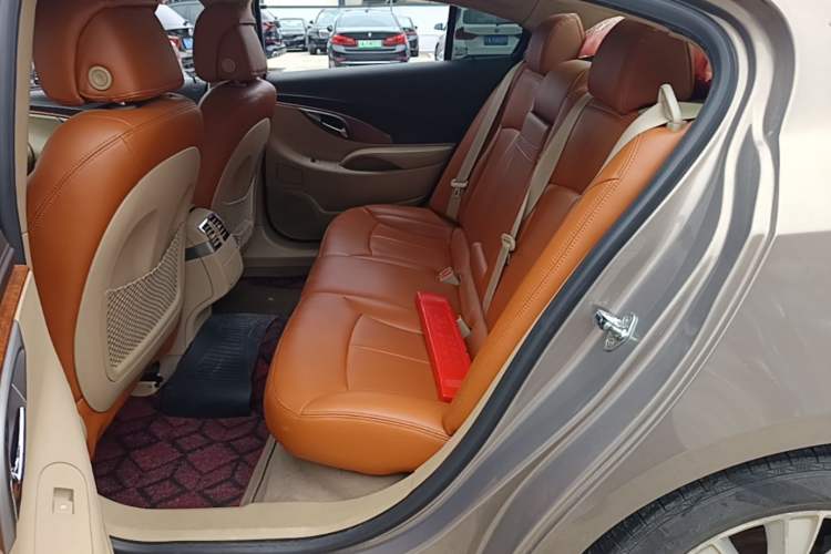 Used Buick LaCrosse 2012 2.4L SIDI Comfort Edition Left Rear Seat