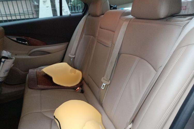 Used Buick LaCrosse 2012 2.4L SIDI Elegant Edition Left Rear Seat