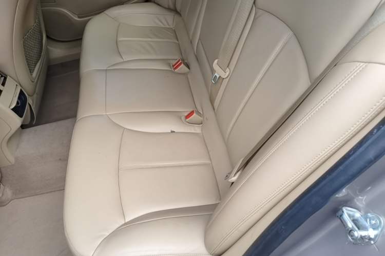 Used Buick LaCrosse 2012 2.4L SIDI Elegant Edition Left Rear Seat