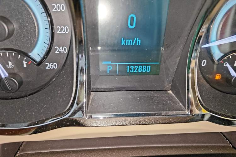 Used Buick LaCrosse 2012 2.4L SIDI Elegant Edition Odometer Close Up