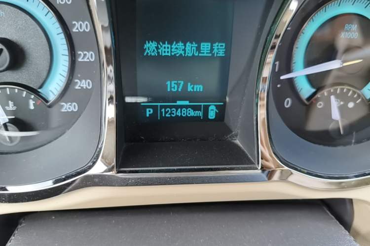 Used Buick LaCrosse 2012 2.4L SIDI Elegant Edition Odometer Close Up