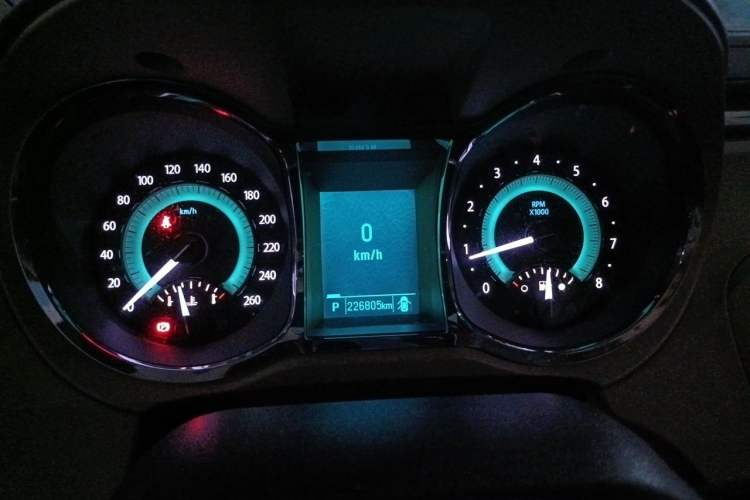 Used Buick LaCrosse 2012 2.4L SIDI Elegant Edition Odometer Close Up