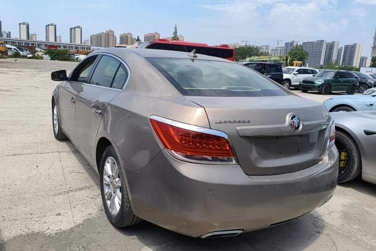 Used Buick LaCrosse 2012 2.4L SIDI Elegant Edition Rear Left 45 Deg