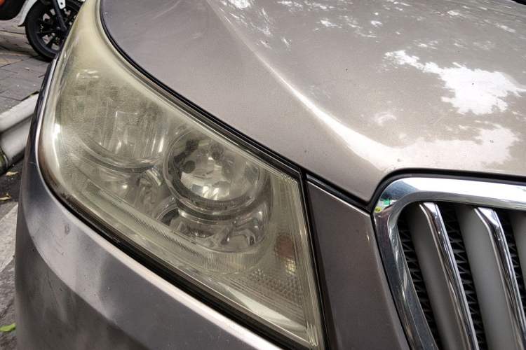 Used Buick LaCrosse 2012 2.4L SIDI Elegant Edition Right Front Headlight