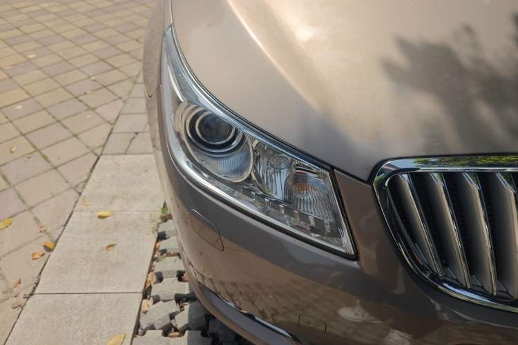 Used Buick LaCrosse 2012 2.4L SIDI Haoya Edition Right Front Headlight
