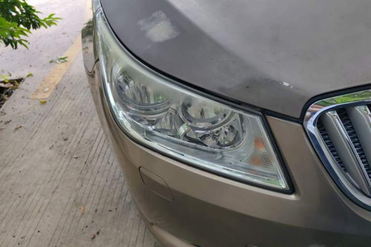 Used Buick LaCrosse 2012 2.4L SIDI Elegant Edition Right Front Headlight