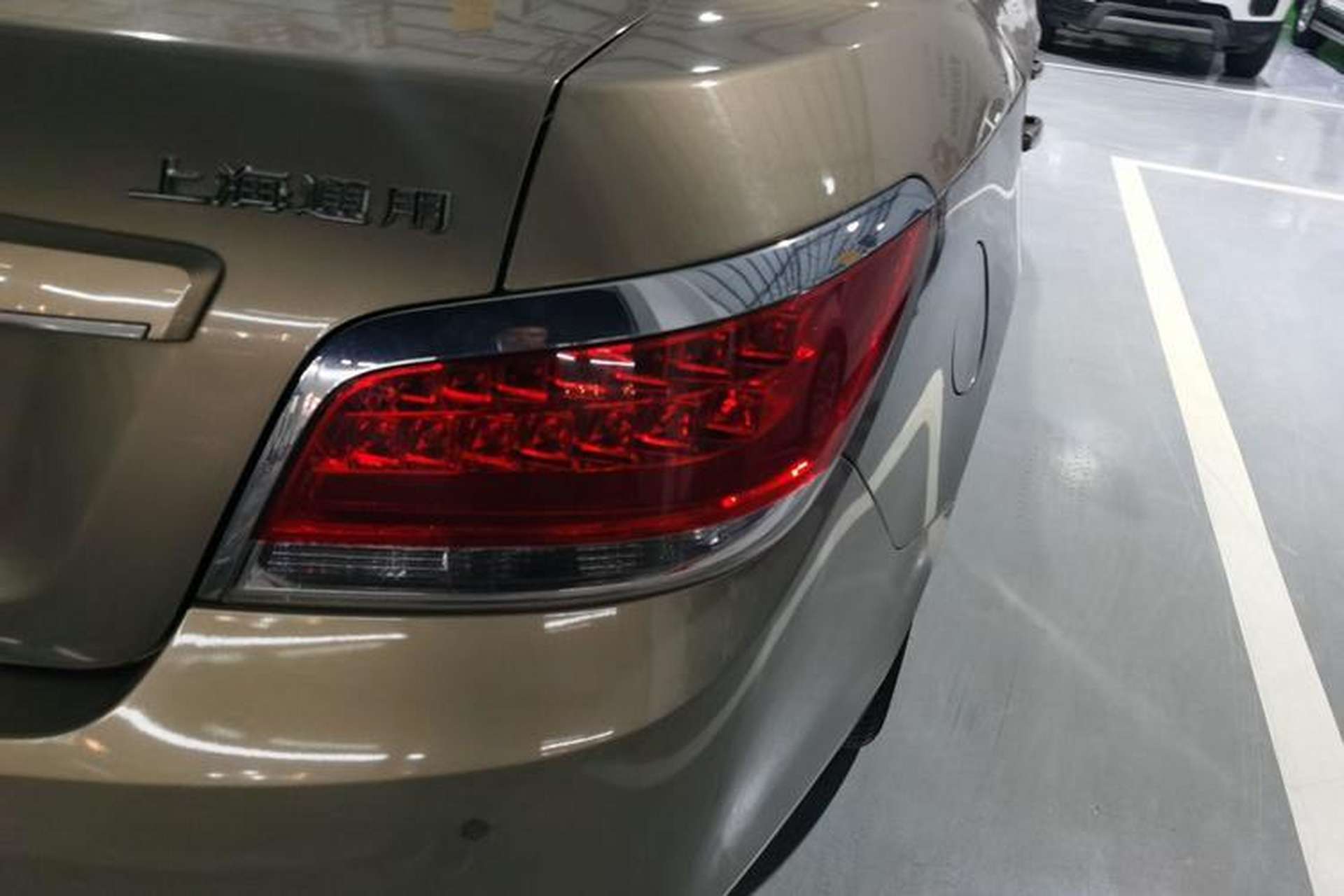 Used Buick LaCrosse 2012 2.4L SIDI Luxury Edition Right Rear Taillight