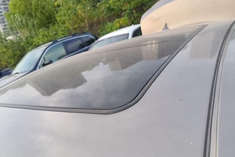 Used Buick LaCrosse 2012 2.4L SIDI Elegant Edition Roof
