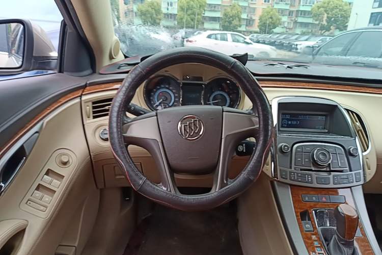 Used Buick LaCrosse 2012 2.4L SIDI Comfort Edition Steering Wheel