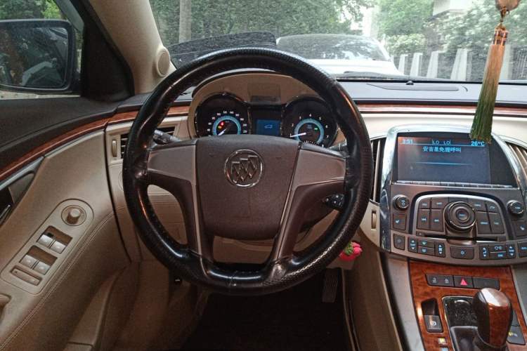 Used Buick LaCrosse 2012 2.4L SIDI Elegant Edition Steering Wheel