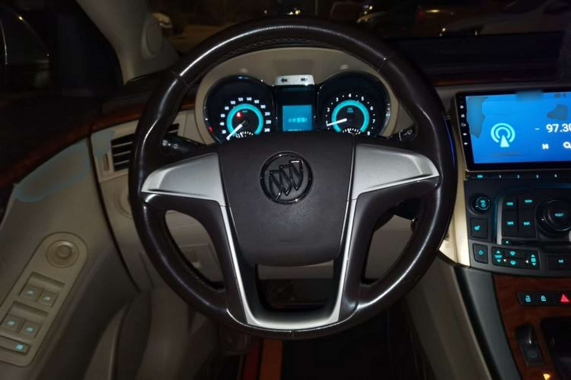 Used Buick LaCrosse 2012 2.4L SIDI Elegant Edition Steering Wheel