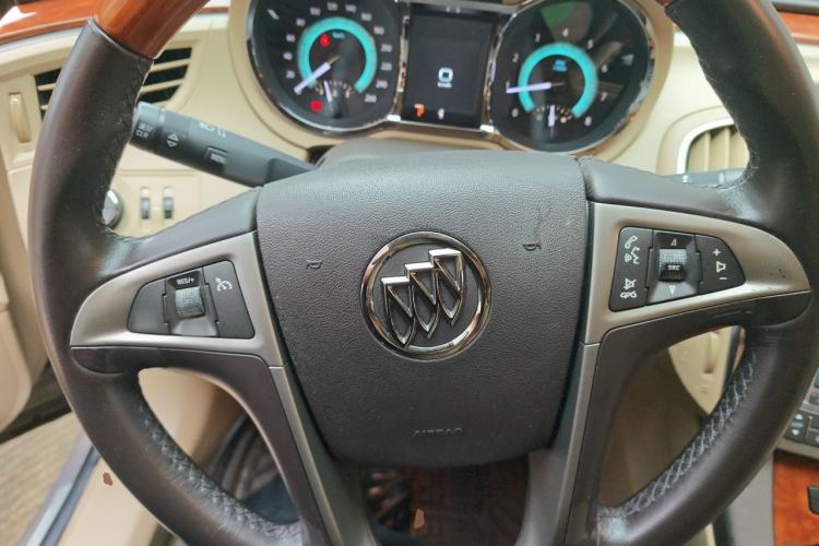 Used Buick LaCrosse 2012 2.4L SIDI Luxury Edition Steering Wheel