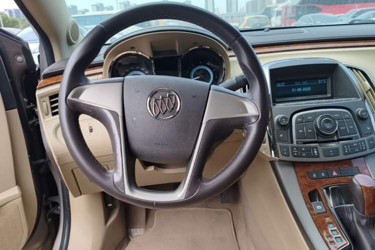 Used Buick LaCrosse 2012 2.4L SIDI Elegant Edition Steering Wheel