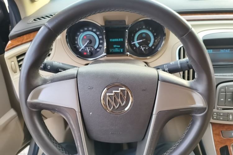 Used Buick LaCrosse 2012 2.4L SIDI Elegant Edition Steering Wheel