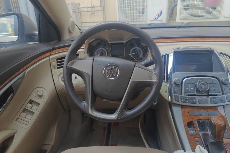 Used Buick LaCrosse 2012 2.4L SIDI Elegant Edition Steering Wheel