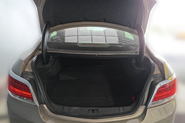 Used Buick LaCrosse 2012 2.4L SIDI Elegant Edition Trunk