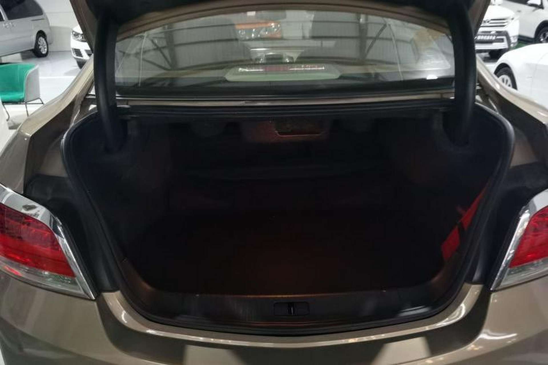 Used Buick LaCrosse 2012 2.4L SIDI Luxury Edition Trunk