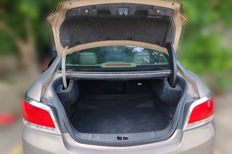 Used Buick LaCrosse 2012 2.4L SIDI Elegant Edition Trunk