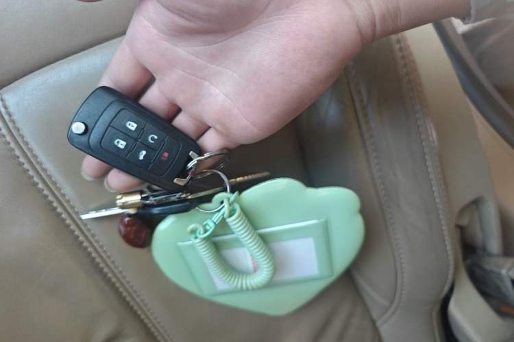Used Buick LaCrosse 2012 2.4L SIDI Haoya Edition Vehicle Key