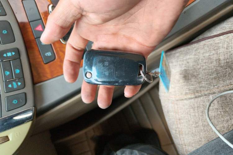 Used Buick LaCrosse 2012 2.4L SIDI Elegant Edition Vehicle Key