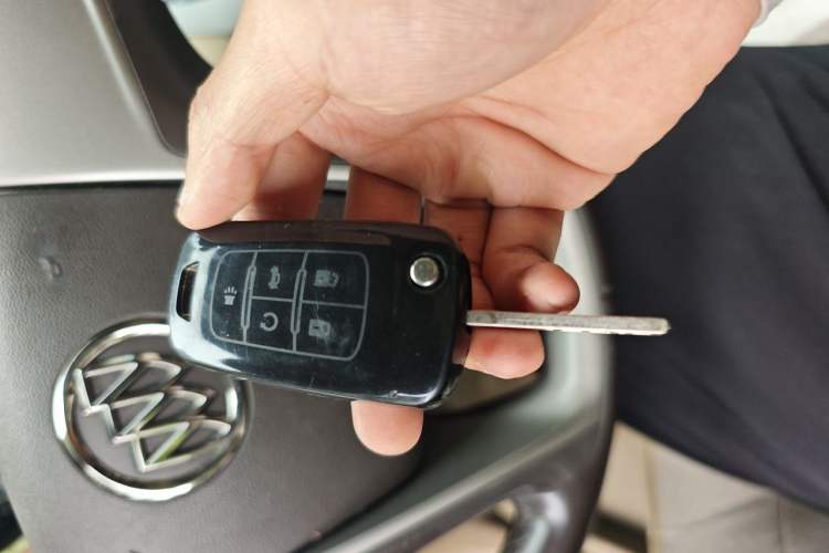 Used Buick LaCrosse 2012 2.4L SIDI Elegant Edition Vehicle Key