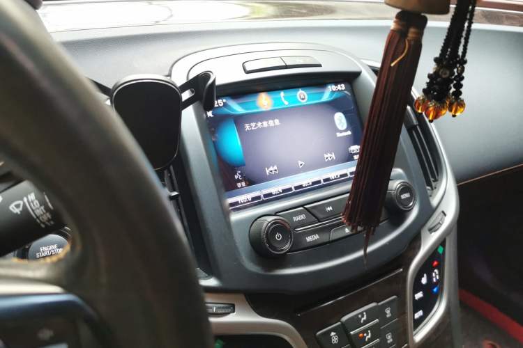 Used Buick LaCrosse 2013 2.4L SIDI Elite Comfort Version Audio And AC Panel