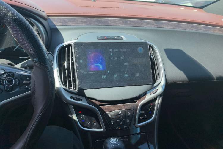 Used Buick LaCrosse 2013 2.4L SIDI Elite Comfort Version Audio And AC Panel