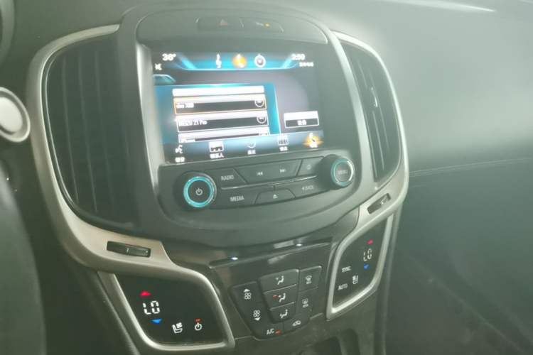 Used Buick LaCrosse 2013 2.4L SIDI Elite Comfort Version Audio And AC Panel