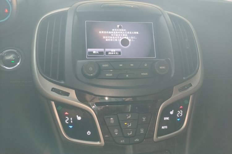 Used Buick LaCrosse 2013 2.4L SIDI Leading Comfort Version Audio And AC Panel