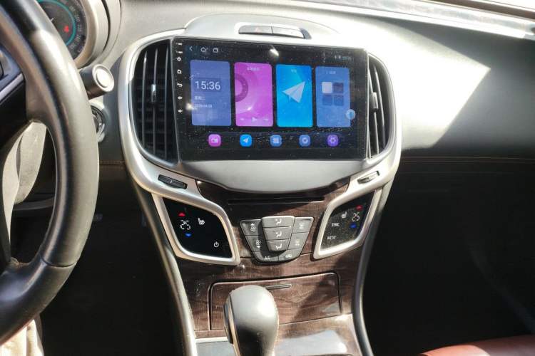 Used Buick LaCrosse 2013 2.4L SIDI Elite Comfort Version Audio And AC Panel