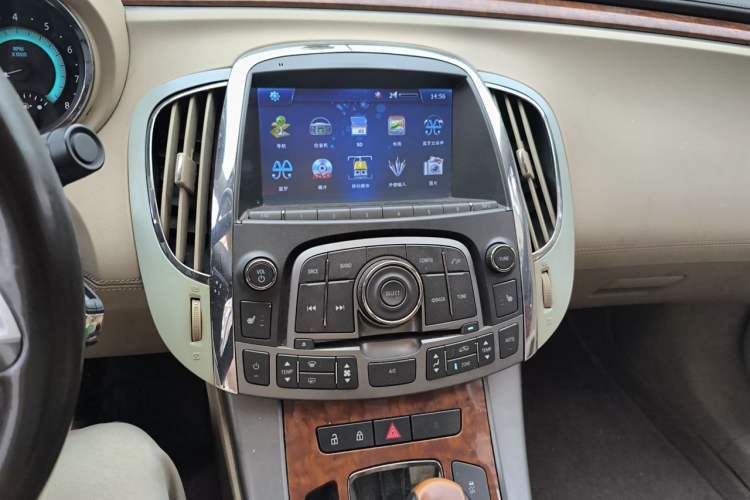 Used Buick LaCrosse 2013 2.4L SIDI Leading Comfort Version Audio And AC Panel