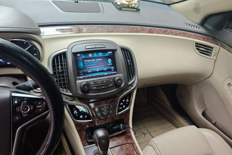 Used Buick LaCrosse 2013 2.4L SIDI Luxury Comfort Edition Audio And AC Panel