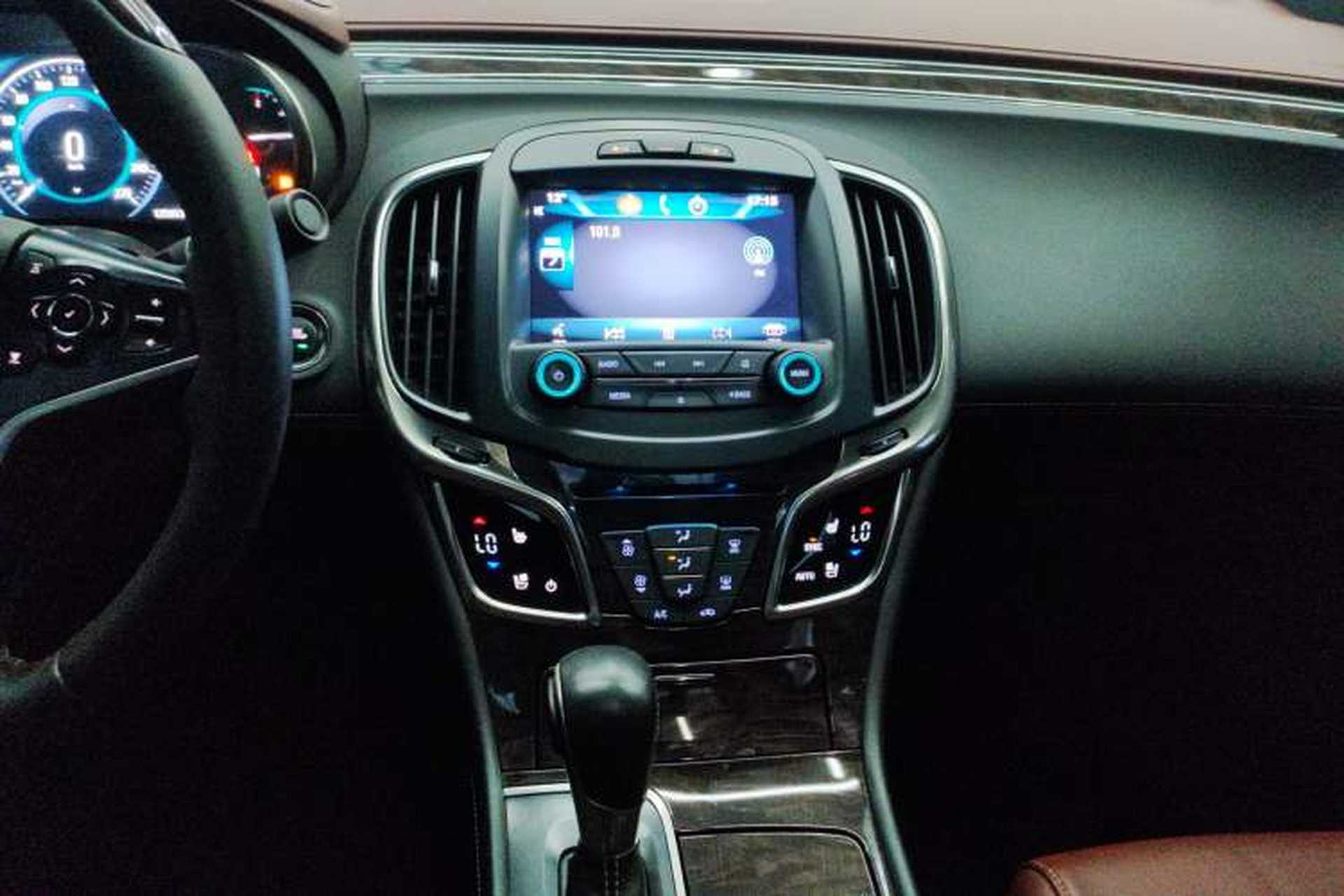Used Buick LaCrosse 2013 2.0T SIDI Smart Luxury Flagship Edition Audio And AC Panel