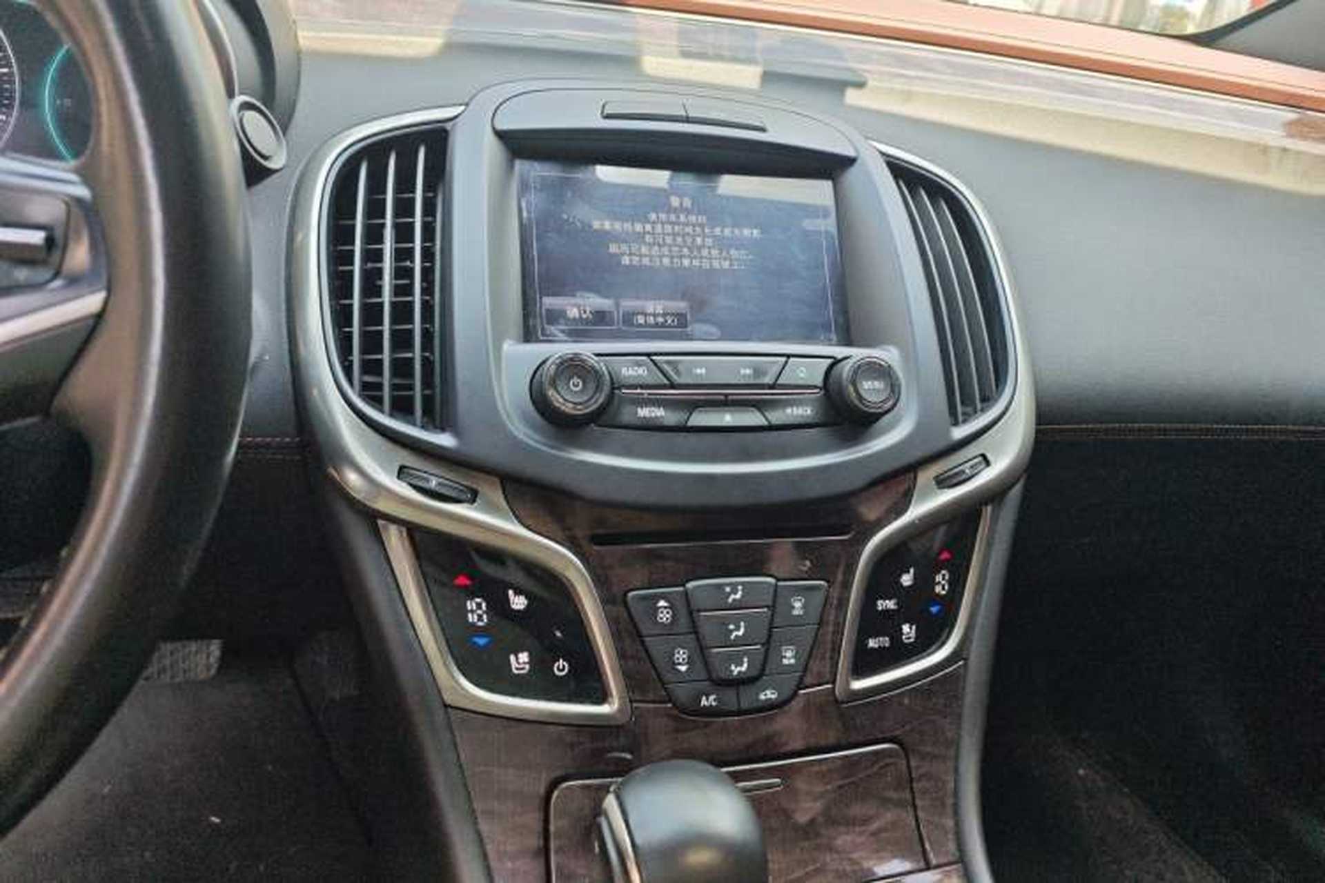 Used Buick LaCrosse 2013 2.4L SIDI Luxury Comfort Edition Audio And AC Panel